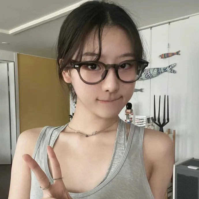 俏佣与我